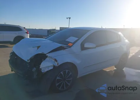 2012 Nissan Sentra 2.0 S z USA, uszkodzony, nr VIN 3N1AB6AP6CL775636